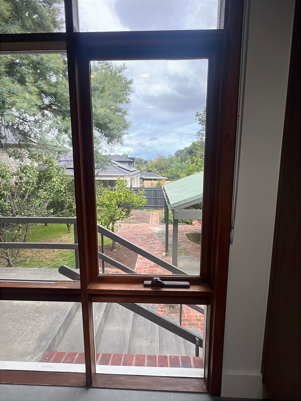 Windows that will not open in a Mickleham rental